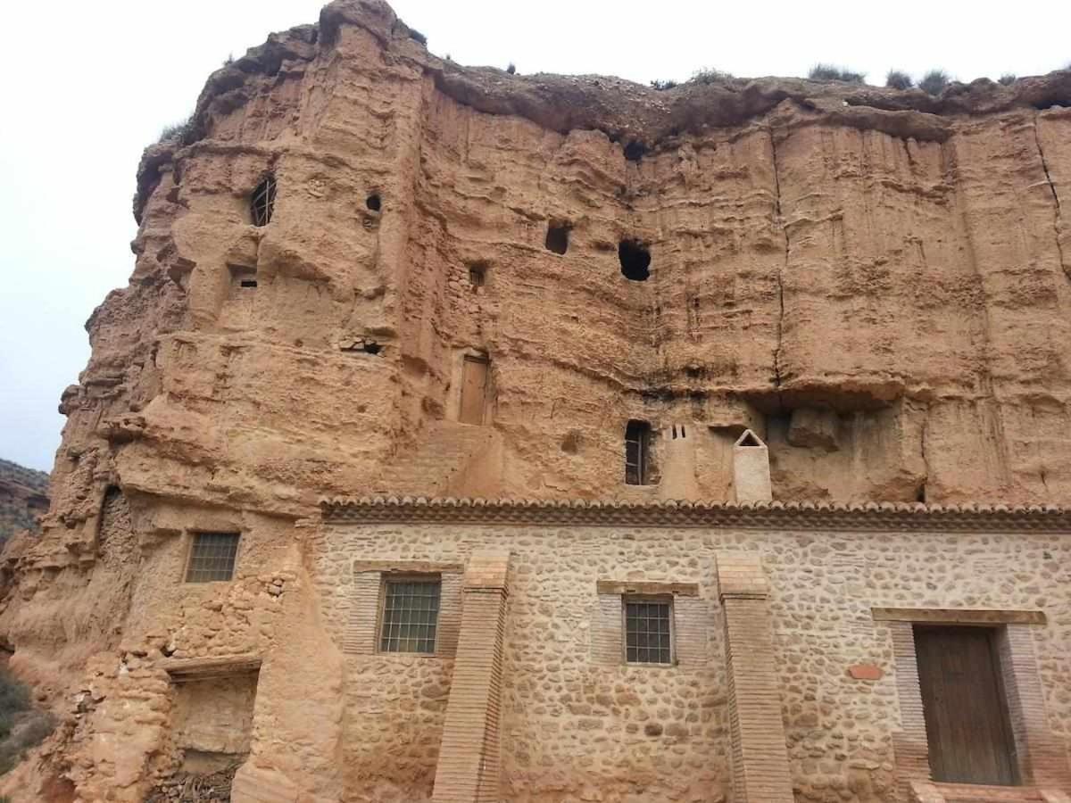 بورويينا Habitat Troglodita Almagruz المظهر الخارجي الصورة